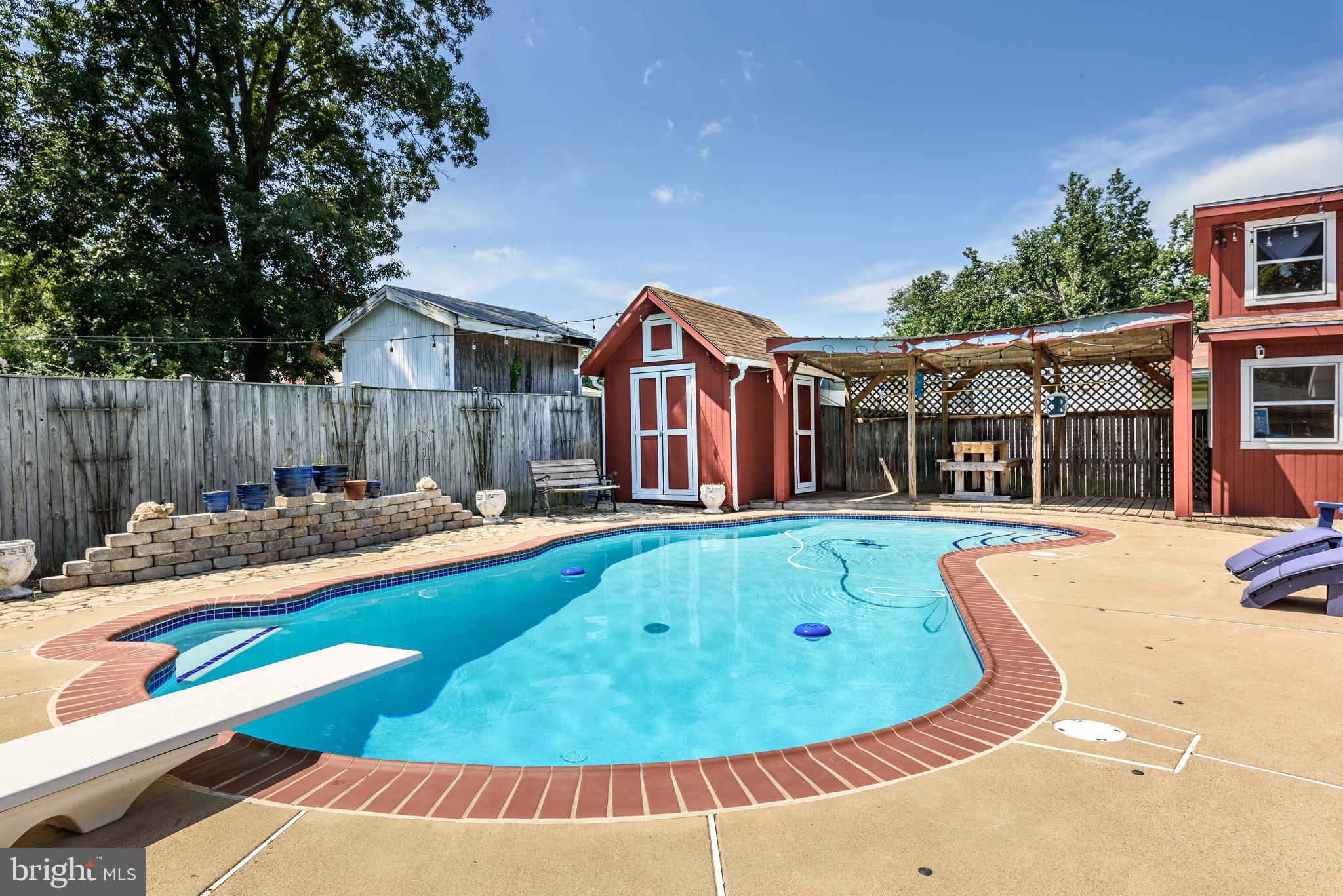 1027 South Hoga Road Sterling, VA 20164 - Photo 26 of 32 Pool