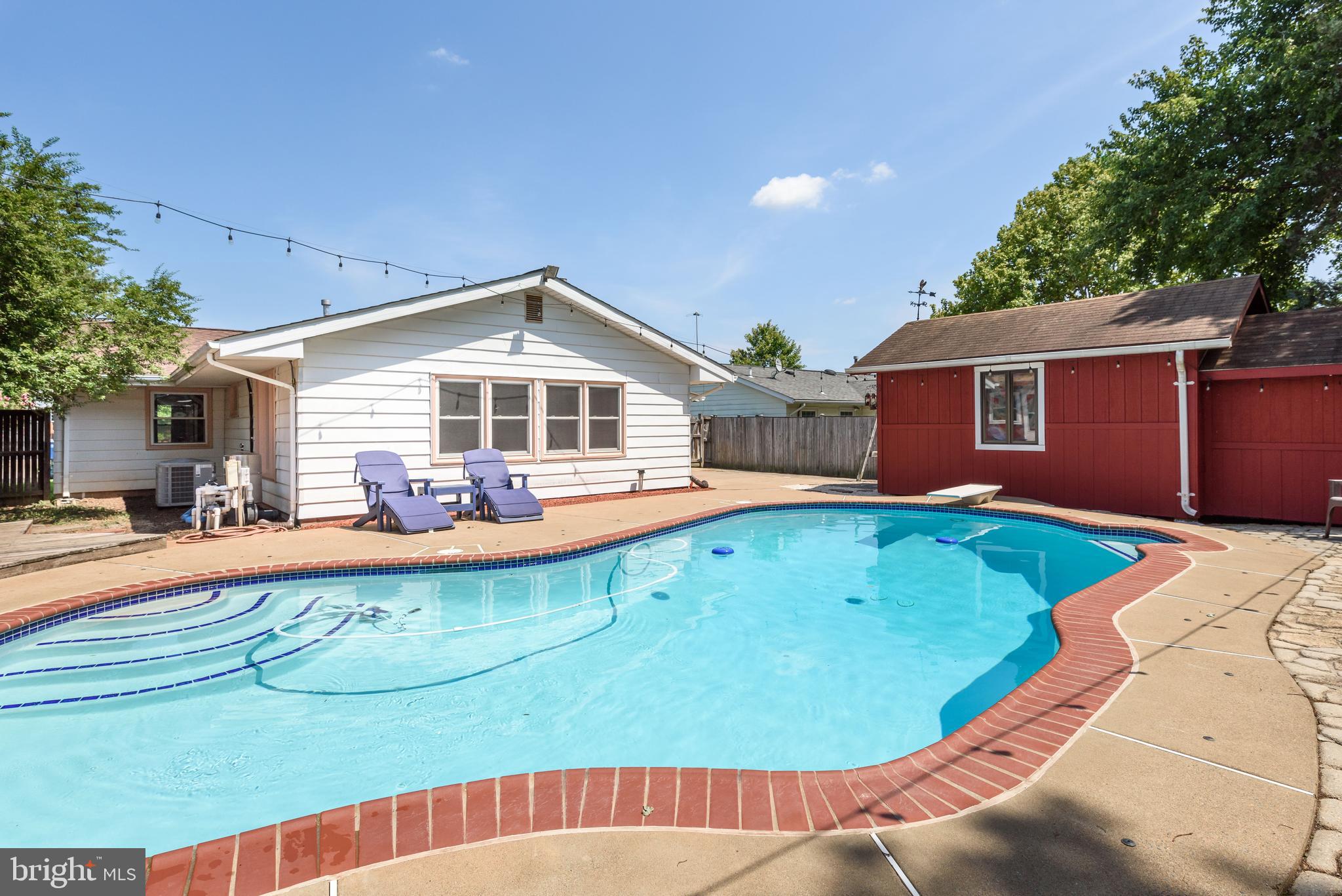 1027 South Hoga Road Sterling, VA 20164 - Photo 28 of 32 Pool