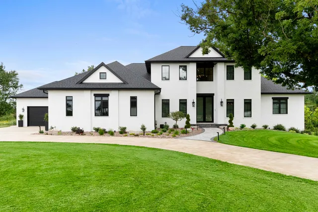 $2,499,000 | 4141 Blackberry Ridge Court, Hobart, WI 54155