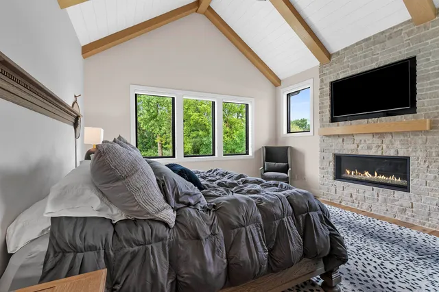 $2,499,000 | 4141 Blackberry Ridge Court, Hobart, WI 54155