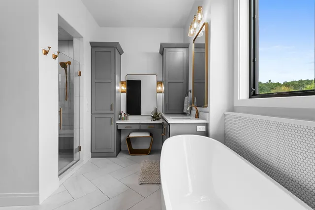 $2,499,000 | 4141 Blackberry Ridge Court, Hobart, WI 54155