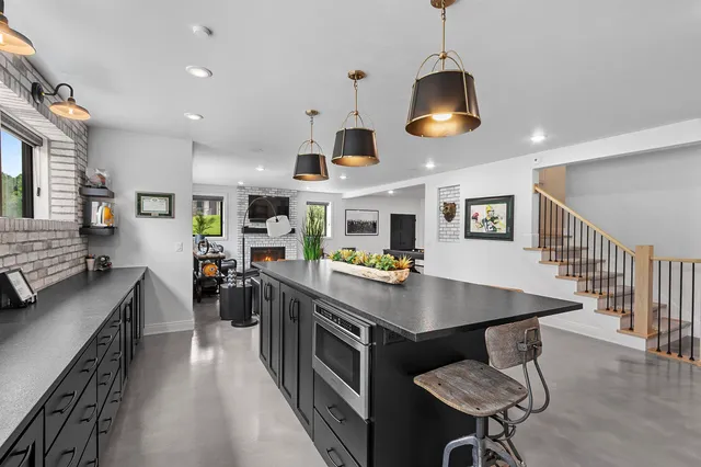 $2,499,000 | 4141 Blackberry Ridge Court, Hobart, WI 54155