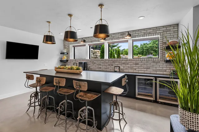 $2,499,000 | 4141 Blackberry Ridge Court, Hobart, WI 54155