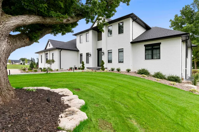 $2,499,000 | 4141 Blackberry Ridge Court, Hobart, WI 54155