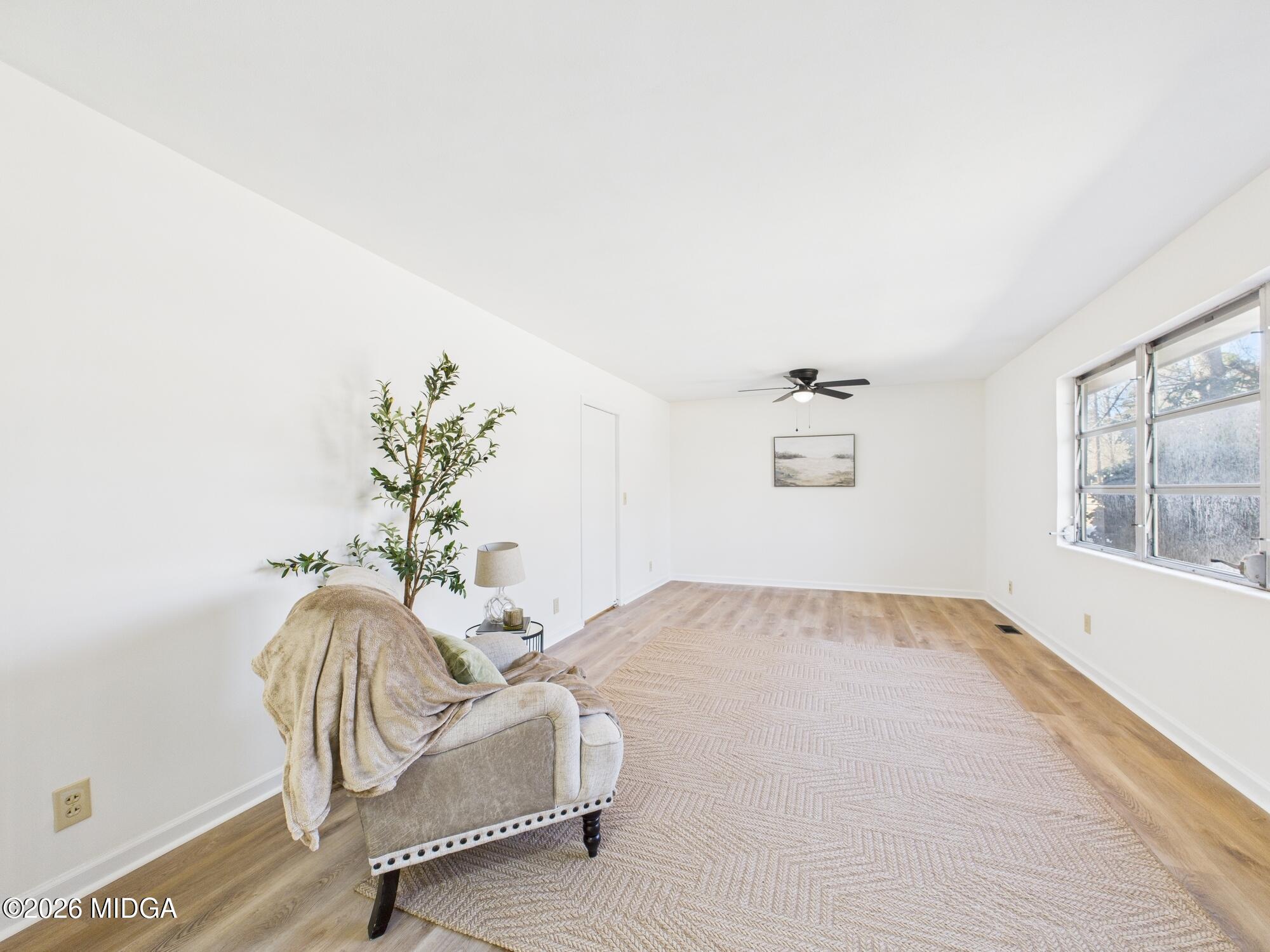 1432 Duncan Avenue Perry, GA 31069 - Photo 7 of 46 a view of entryway with livingroom