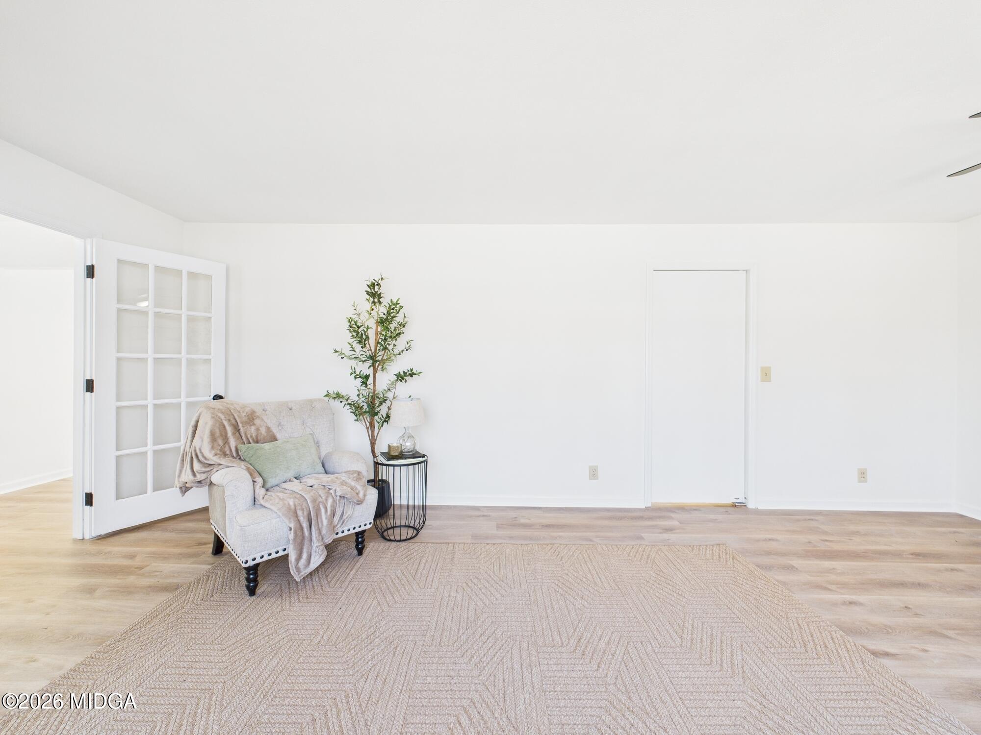 1432 Duncan Avenue Perry, GA 31069 - Photo 10 of 46 a living room with furniture