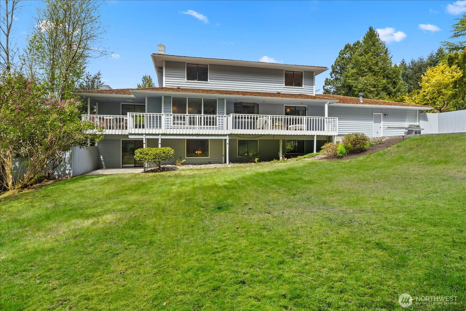 409 Northwest 162nd Street Shoreline, WA 98177 - Photo 33 of 40