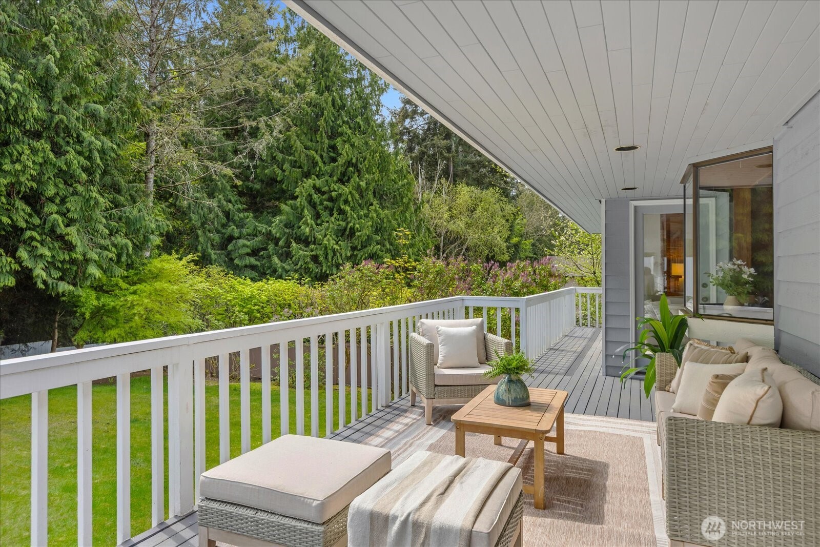 409 Northwest 162nd Street Shoreline, WA 98177 - Photo 6 of 40