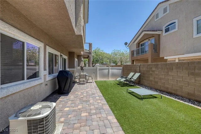 $354,999 | 8639 Horizon Wind Avenue, Unit 102, Las Vegas, NV 89178