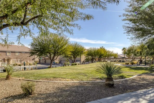 $354,999 | 8639 Horizon Wind Avenue, Unit 102, Las Vegas, NV 89178