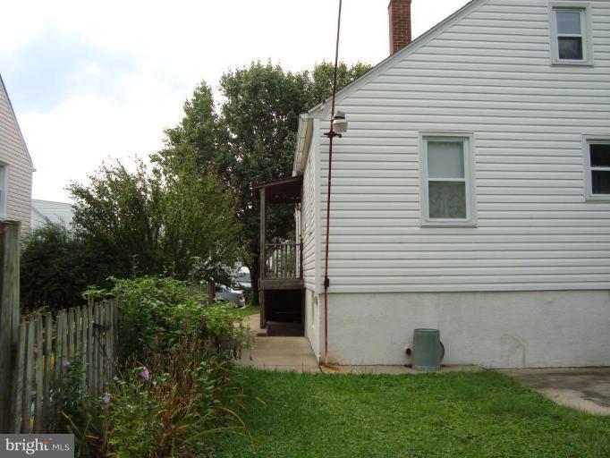 7827 Highpoint Road Parkville, MD 21234 - Photo 15 of 25 Exterior (Rear)
