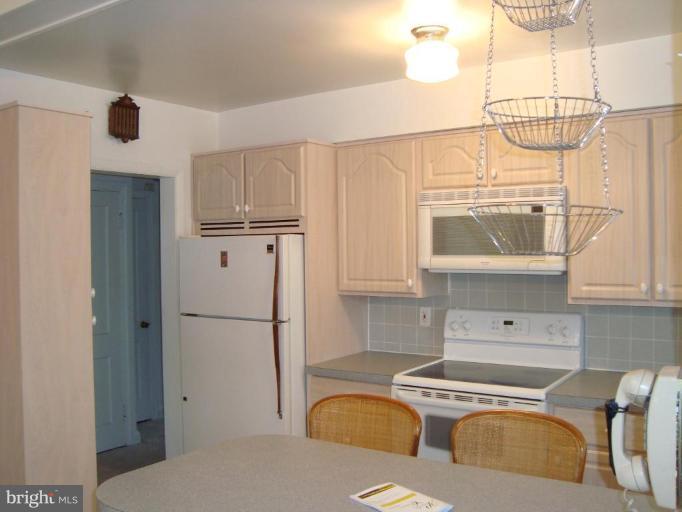 7827 Highpoint Road Parkville, MD 21234 - Photo 18 of 25 Kitchen #3