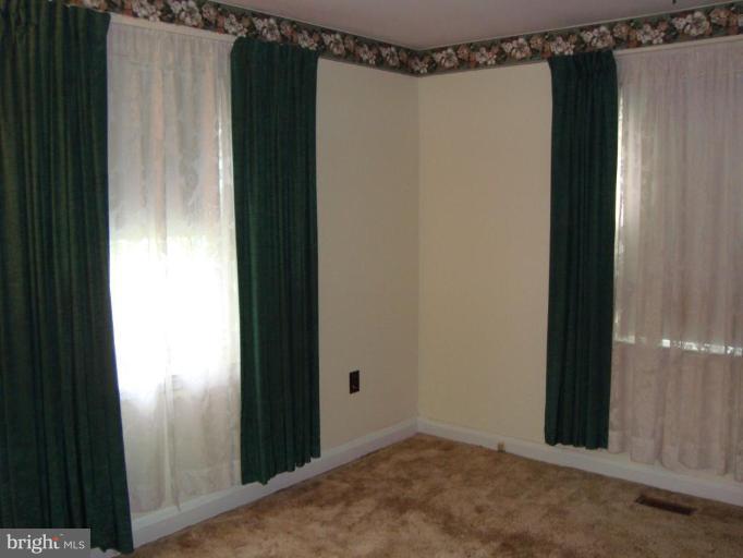 7827 Highpoint Road Parkville, MD 21234 - Photo 23 of 25 Master Bedroom
