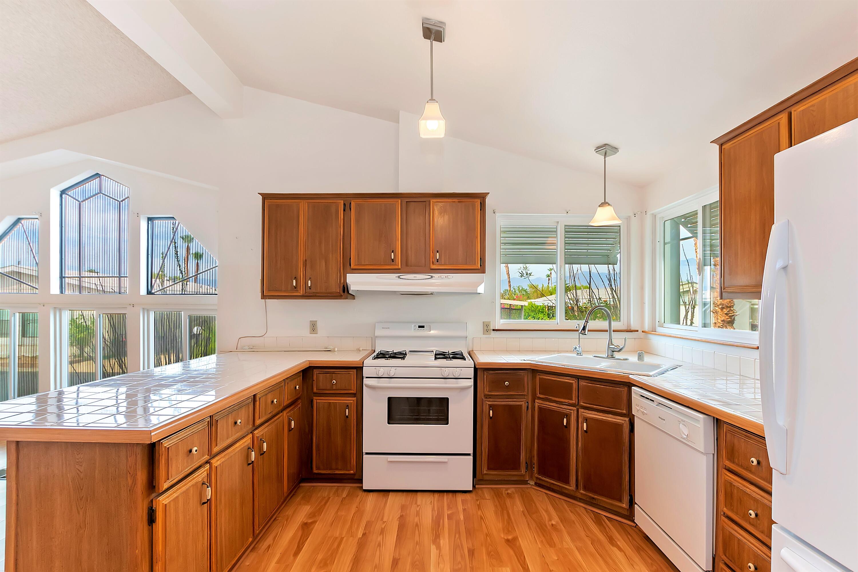 74711 Dillon Road, Unit 528 Desert Hot Springs, CA 92241 - Photo 9 of 52 528Eleven
