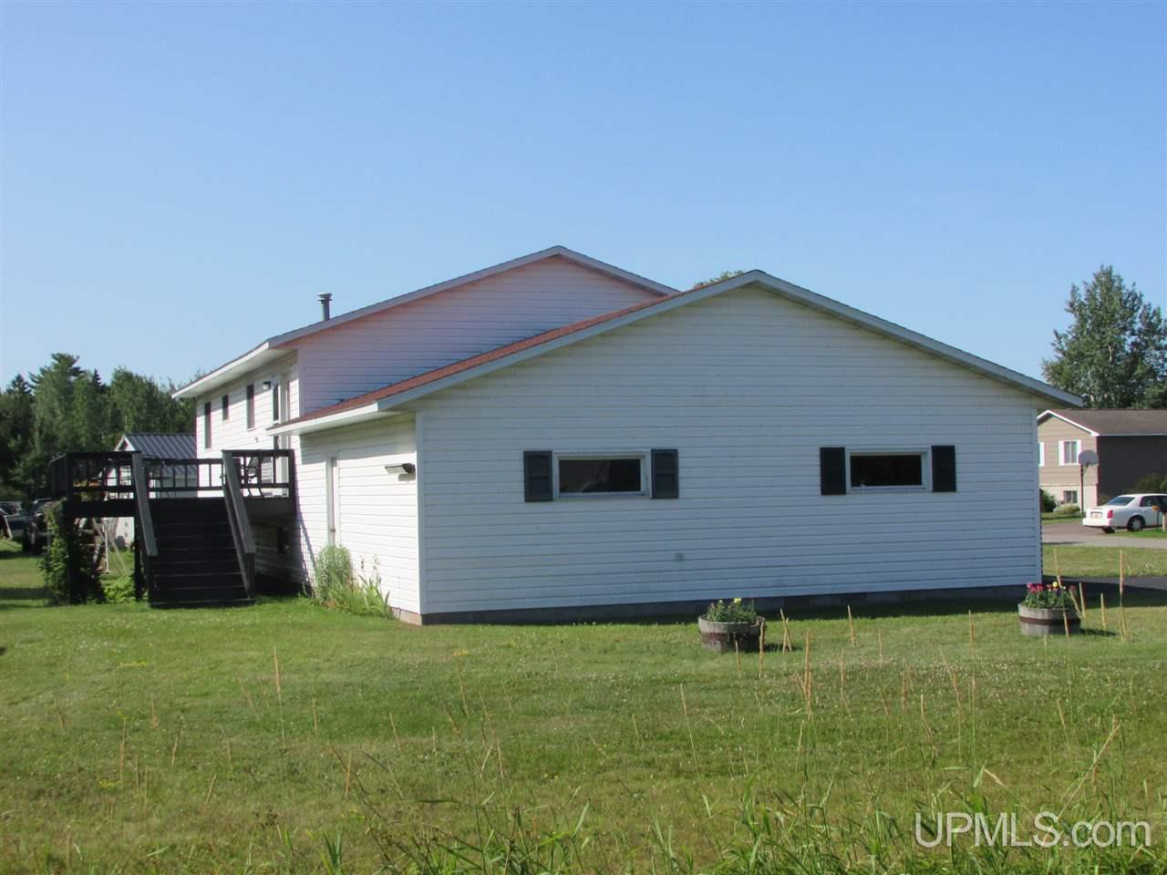 931 Shields Street L'Anse, MI 49946 - Photo 13 of 15