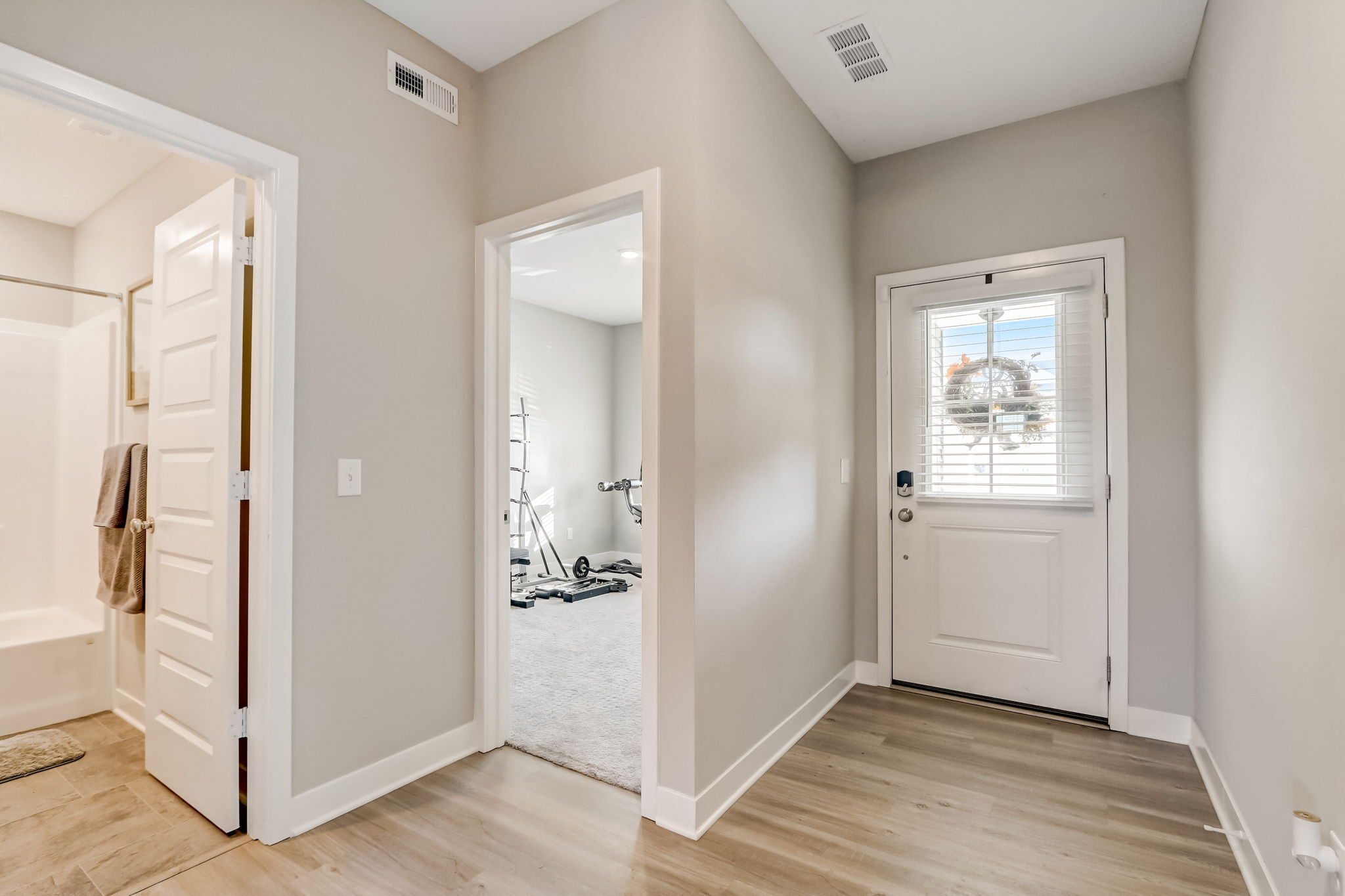 8859 Winton Place Pendleton, IN 46064 - Photo 3 of 24