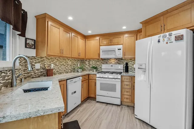 $888,888 | 2101-2101 Portside Court, Discovery Bay, CA 94505