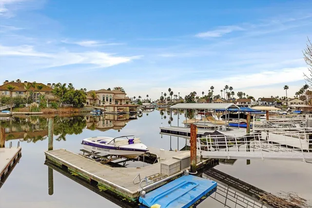 $888,888 | 2101-2101 Portside Court, Discovery Bay, CA 94505