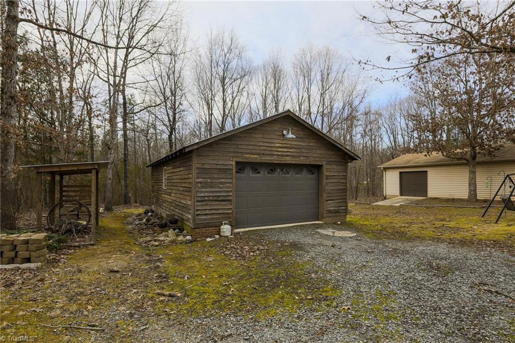 430 Saddletree Road Thomasville, NC 27360 - Photo 28 of 30 Gallery Image 28