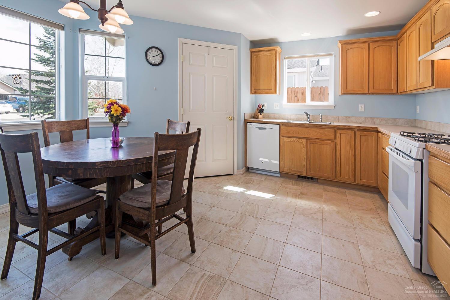 1227 Glacier Ridge Road Bend, OR 97701 - Photo 6 of 15 Additional Photo