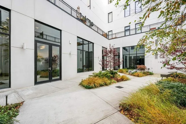 $1,095,000 | 10 Quincy Street, Unit 1F | Clinton Hill