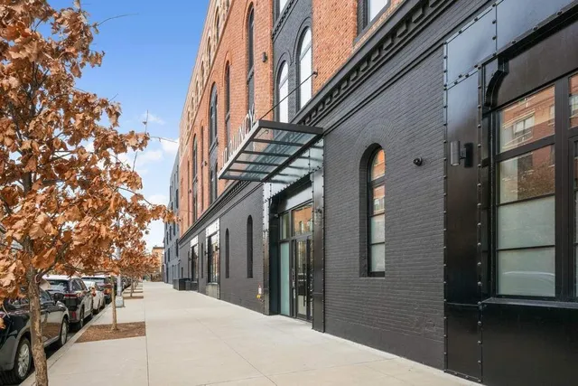 $1,095,000 | 10 Quincy Street, Unit 1F | Clinton Hill