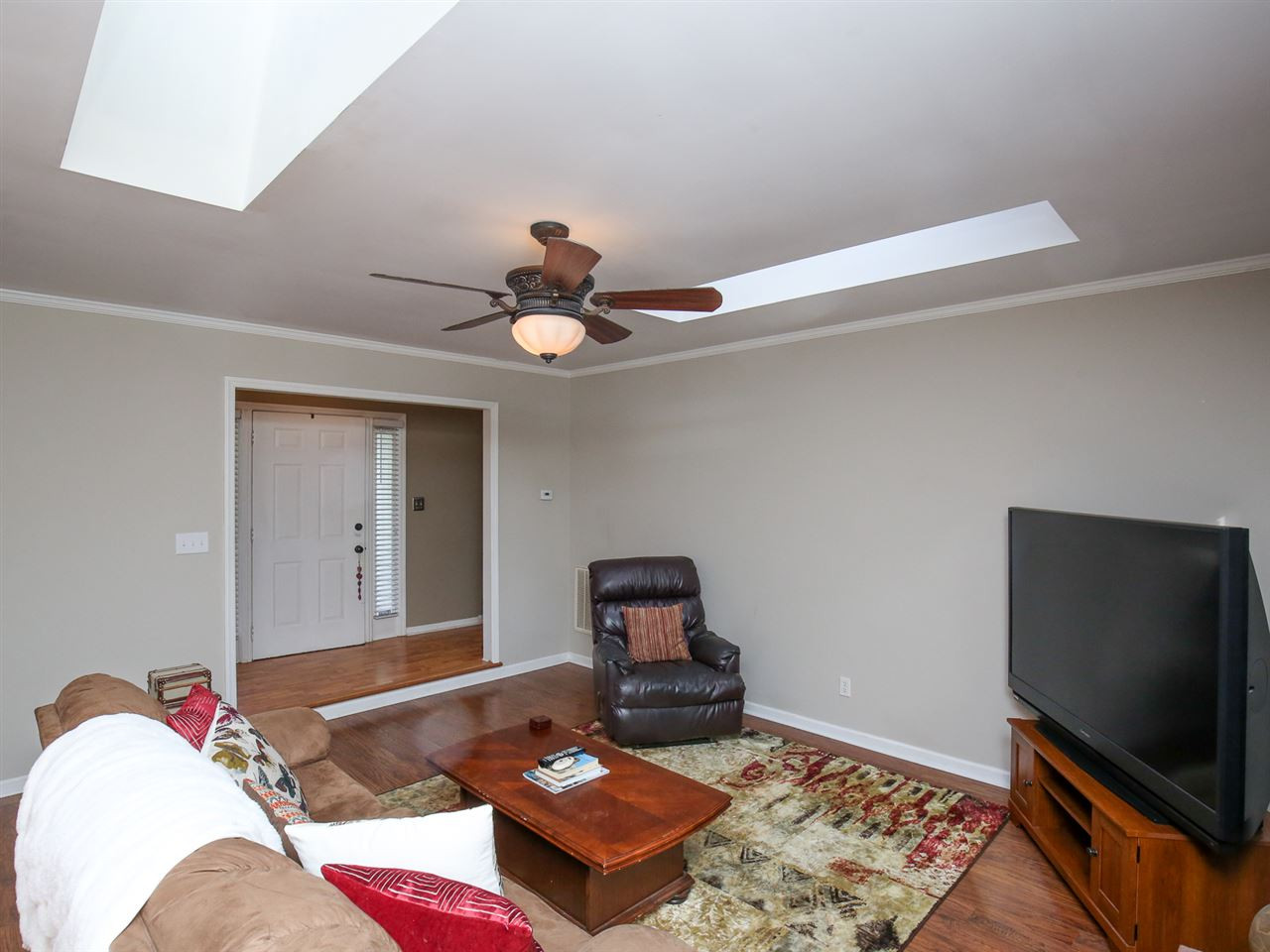 1811 Southview Road Durham, NC 27703 - Photo 6 of 30 Family Room