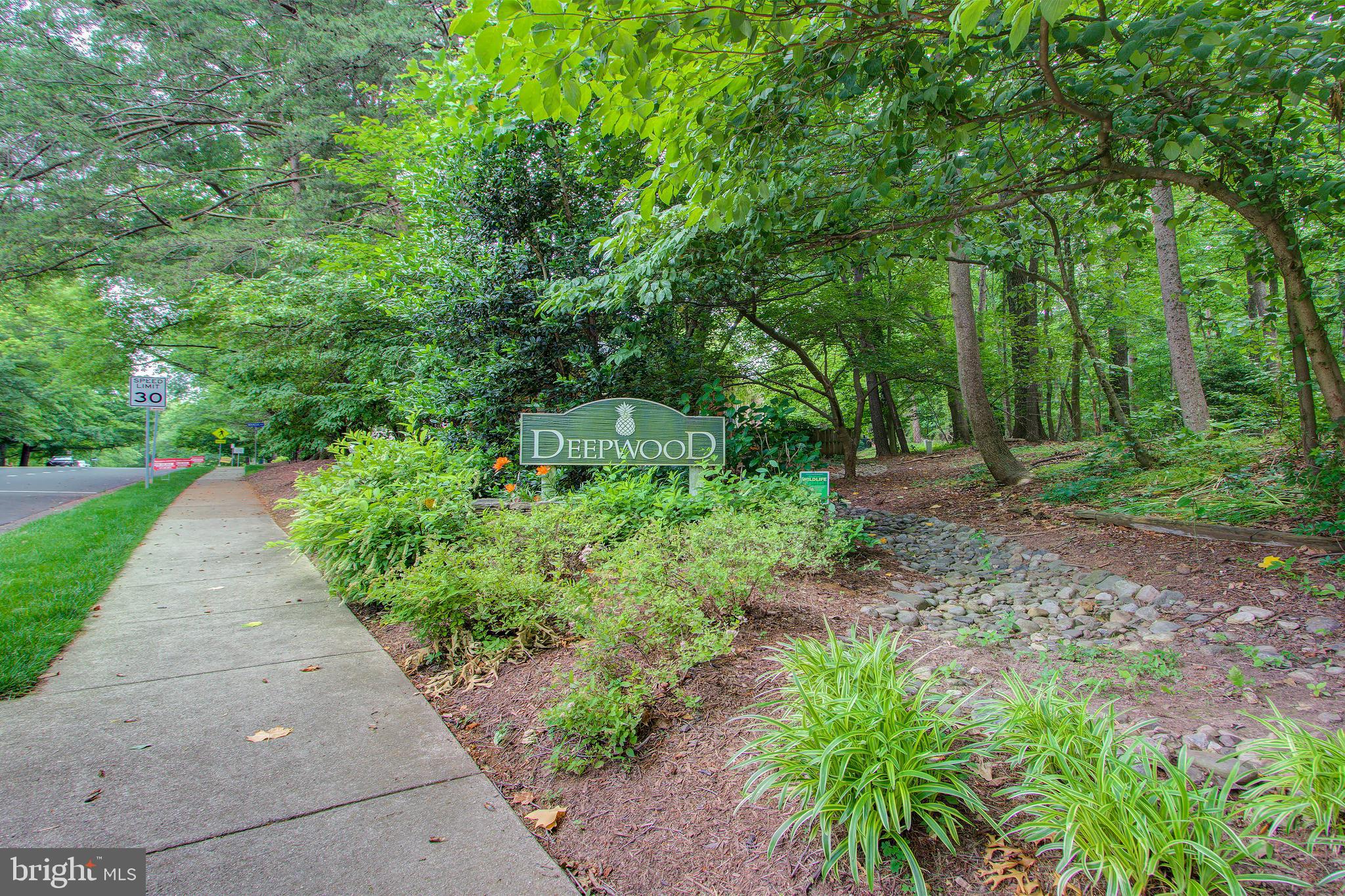 2407 Ansdel Court Reston, VA 20191 - Photo 29 of 33 Gallery Image 29