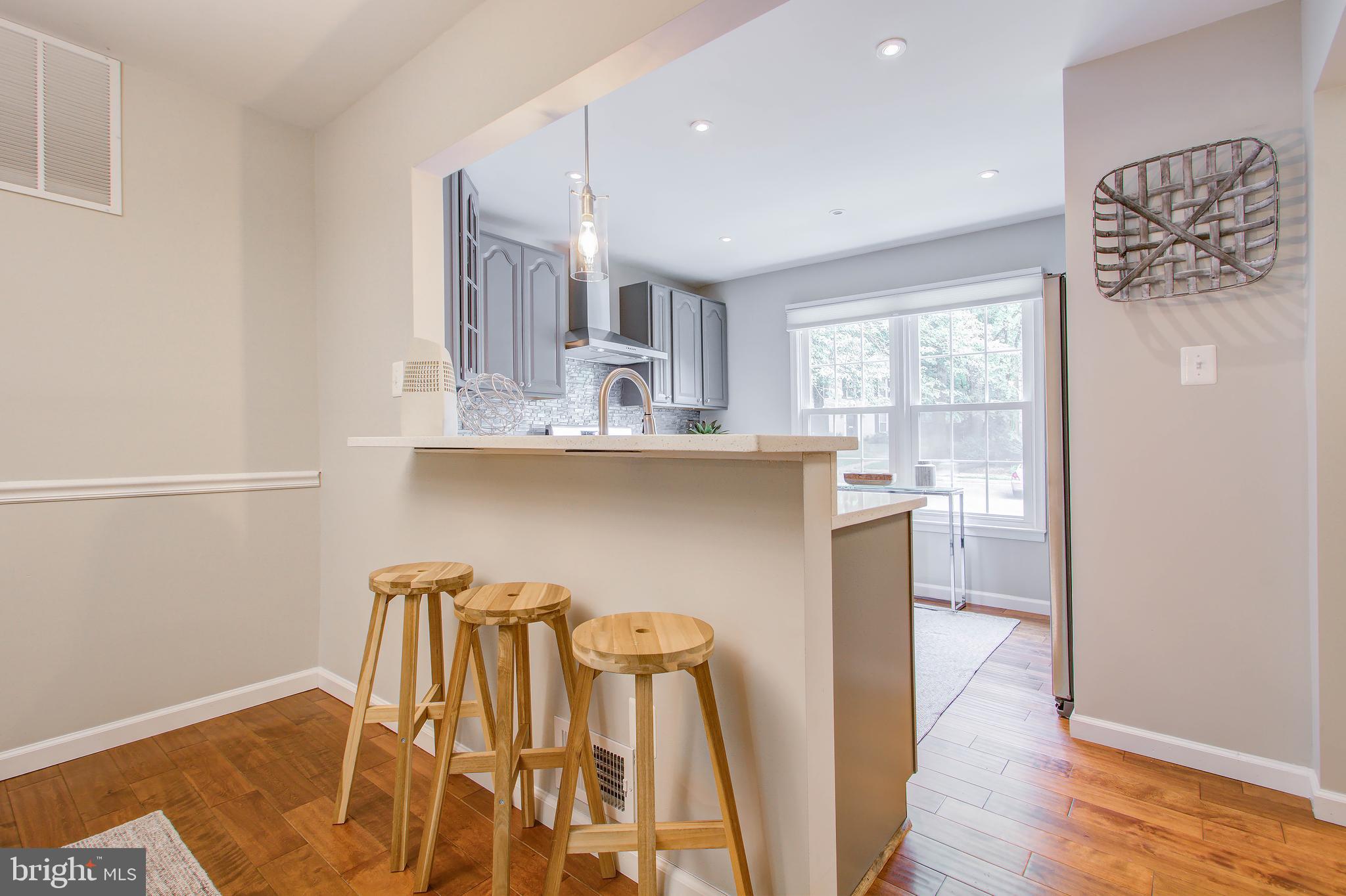 2407 Ansdel Court Reston, VA 20191 - Photo 8 of 33 Gallery Image 8