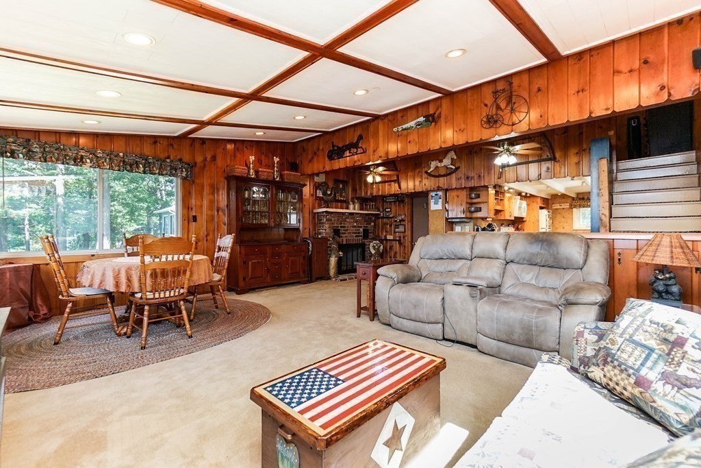 86 Oak Ridge Road Lunenburg, MA 01462 - Photo 6 of 32