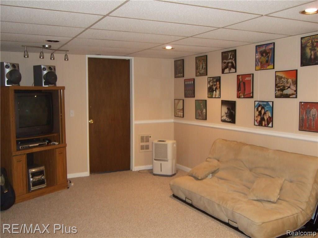 5077 East Coldwater Road Flint, MI 48506 - Photo 11 of 27 DSCF5822.JPG