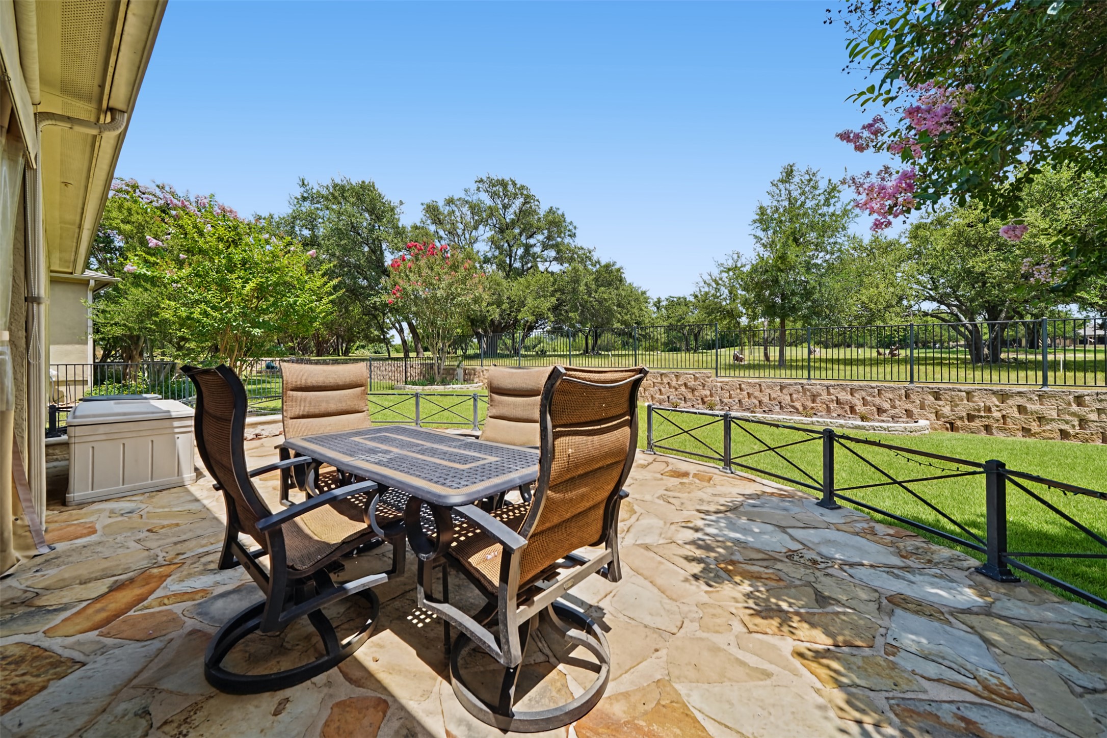 206 Mustang Is Trail Georgetown, TX 78633 - Photo 33 of 40