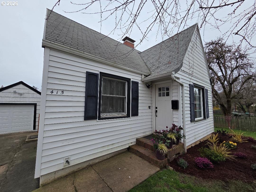 415 Southeast Roberts Avenue Gresham, OR 97080 - Photo 14 of 31