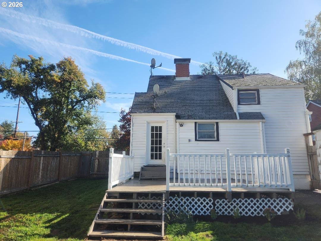 415 Southeast Roberts Avenue Gresham, OR 97080 - Photo 5 of 31
