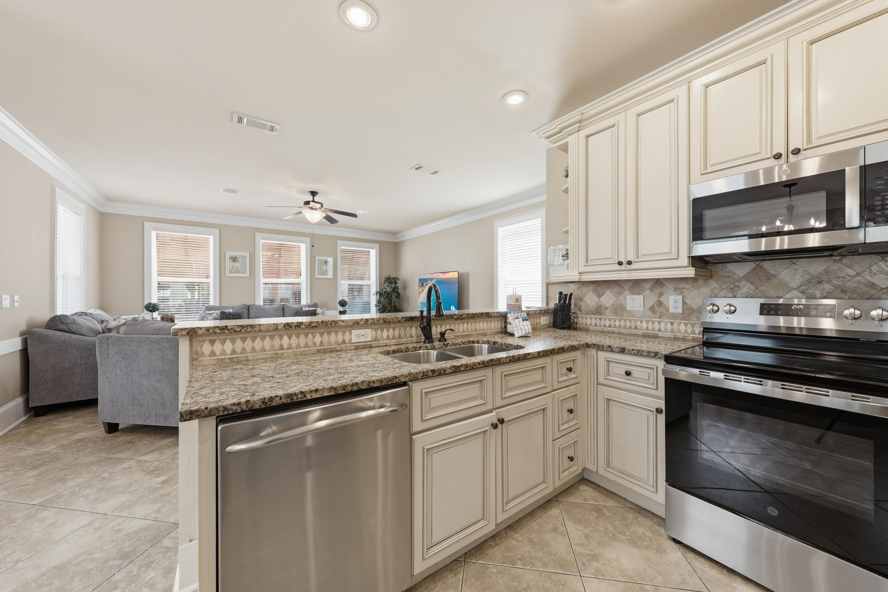 4551 Grand Key Loop West Destin, FL 32541 - Photo 8 of 88 MooreMedia_HDR_20