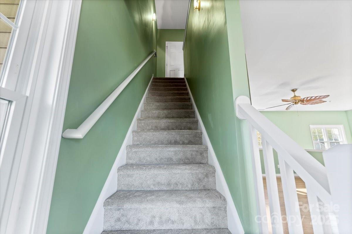 18819 Cloverstone Circle Cornelius, NC 28031 - Photo 4 of 32