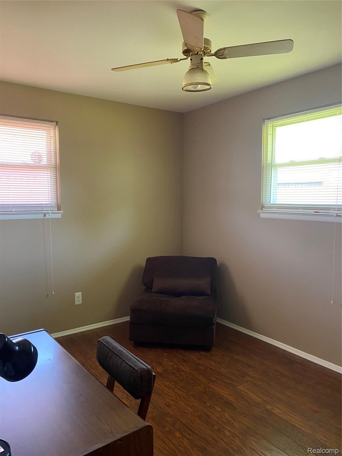 5069 Harding Street Wayne, MI 48184 - Photo 16 of 20 581BDA6C-F2D1-4944-806A-13E9B4D822D1.jpeg