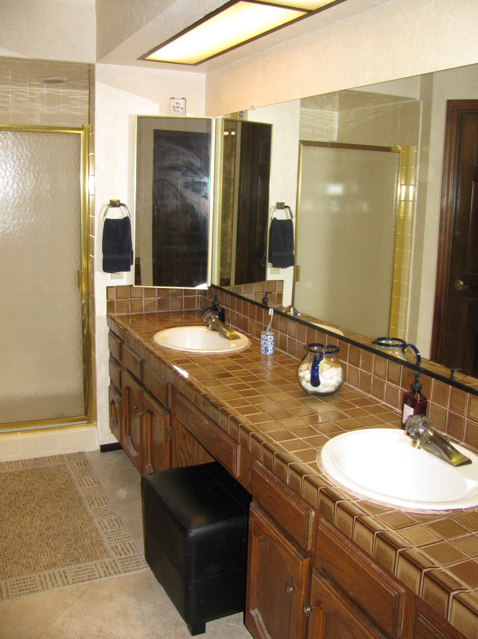 1958 East Ranch Road Tempe, AZ 85284 - Photo 10 of 17 Mater Bath