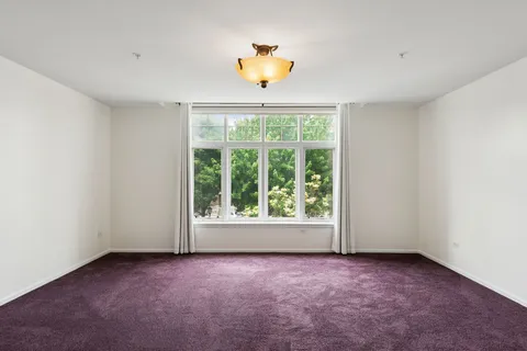 $499,000 | 405 Village Green South, Unit 304, Lincolnshire, IL 60069