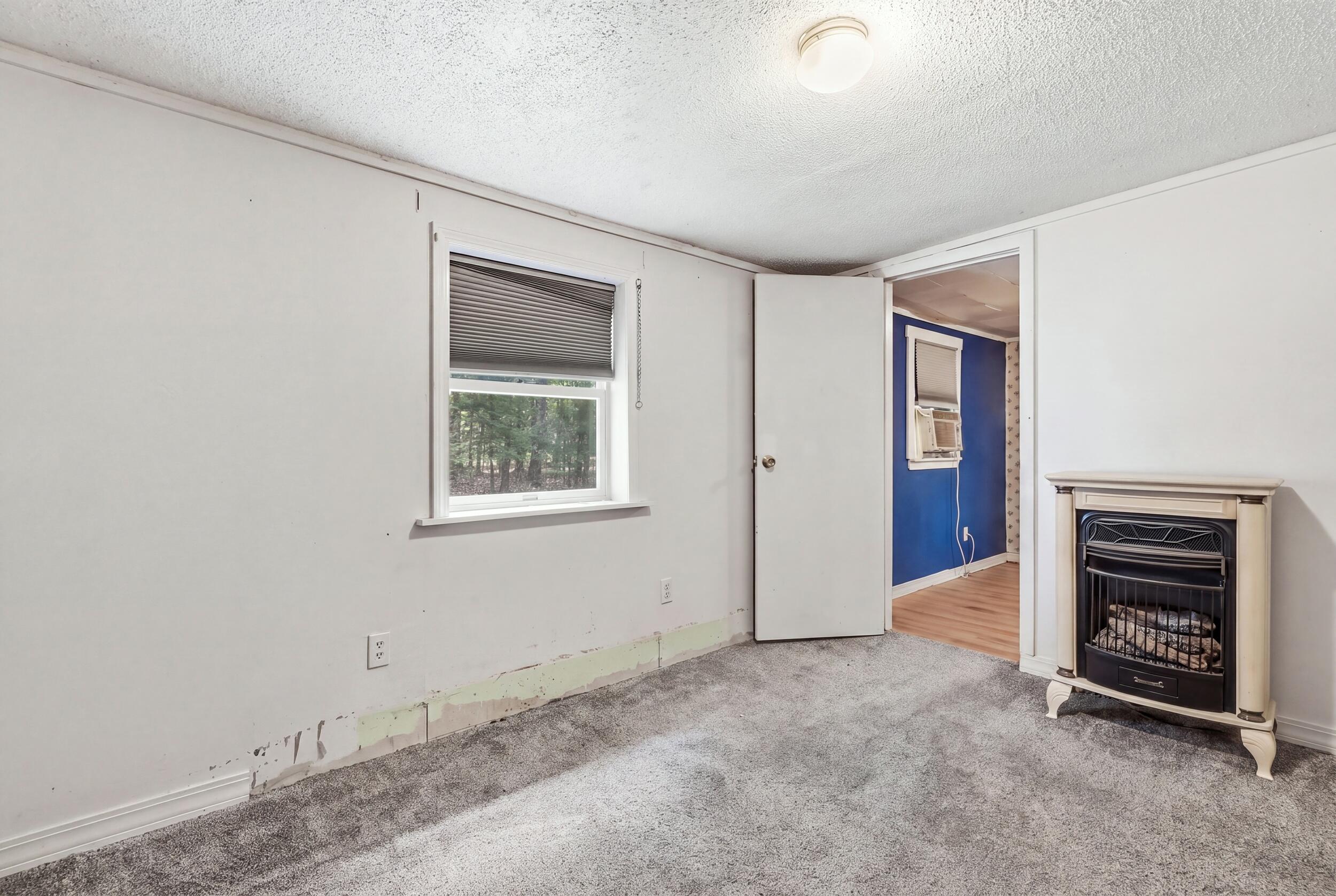 185 Dunnell Road Buxton, ME 04093 - Photo 21 of 34 39_breauxmediaco_038
