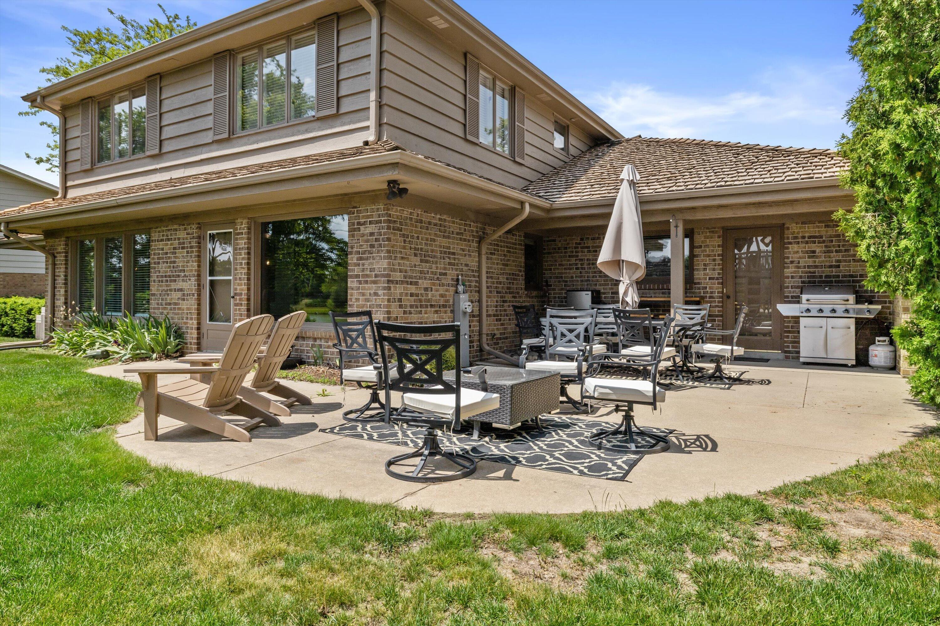 3 Shorewood Court Wind Point, WI 53402 - Photo 23 of 57 Backyard Patio