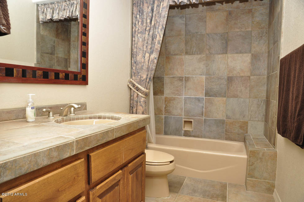18930 East Quartz Way Rio Verde, AZ 85263 - Photo 12 of 25 Guest Bath