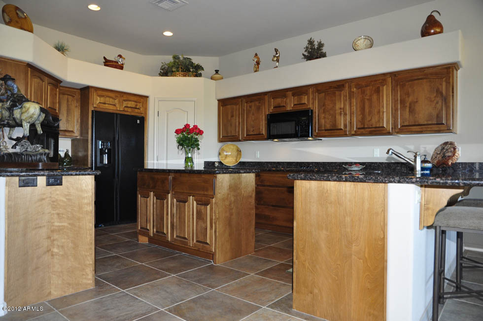 18930 East Quartz Way Rio Verde, AZ 85263 - Photo 15 of 25 Kitchen
