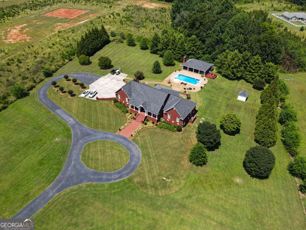 240 Community House Road Barnesville, GA 30204 - Photo 3 of 83 Gallery Image 3