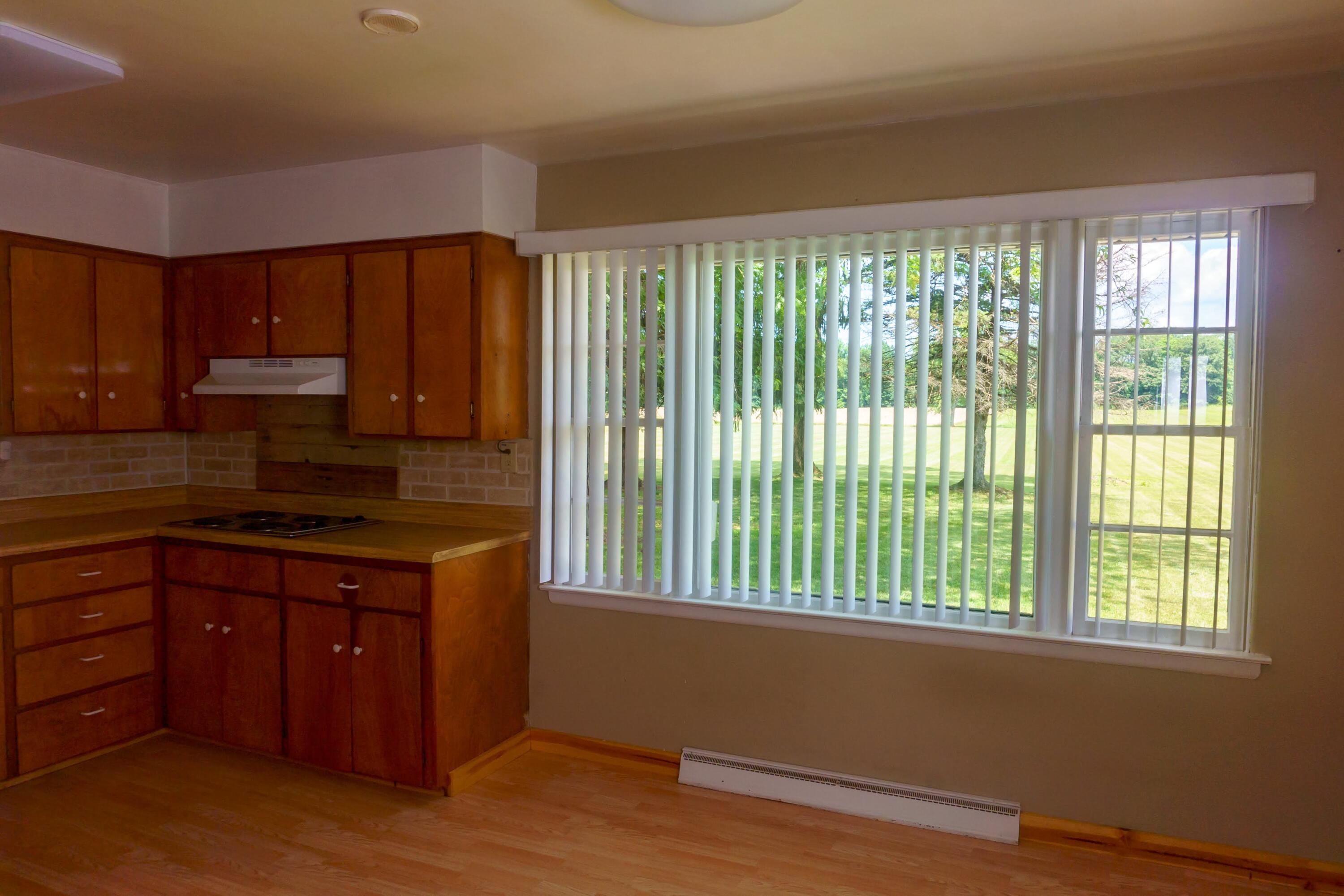 5439 Territorial Road Benton Harbor, MI 49022 - Photo 8 of 22 Banic-13