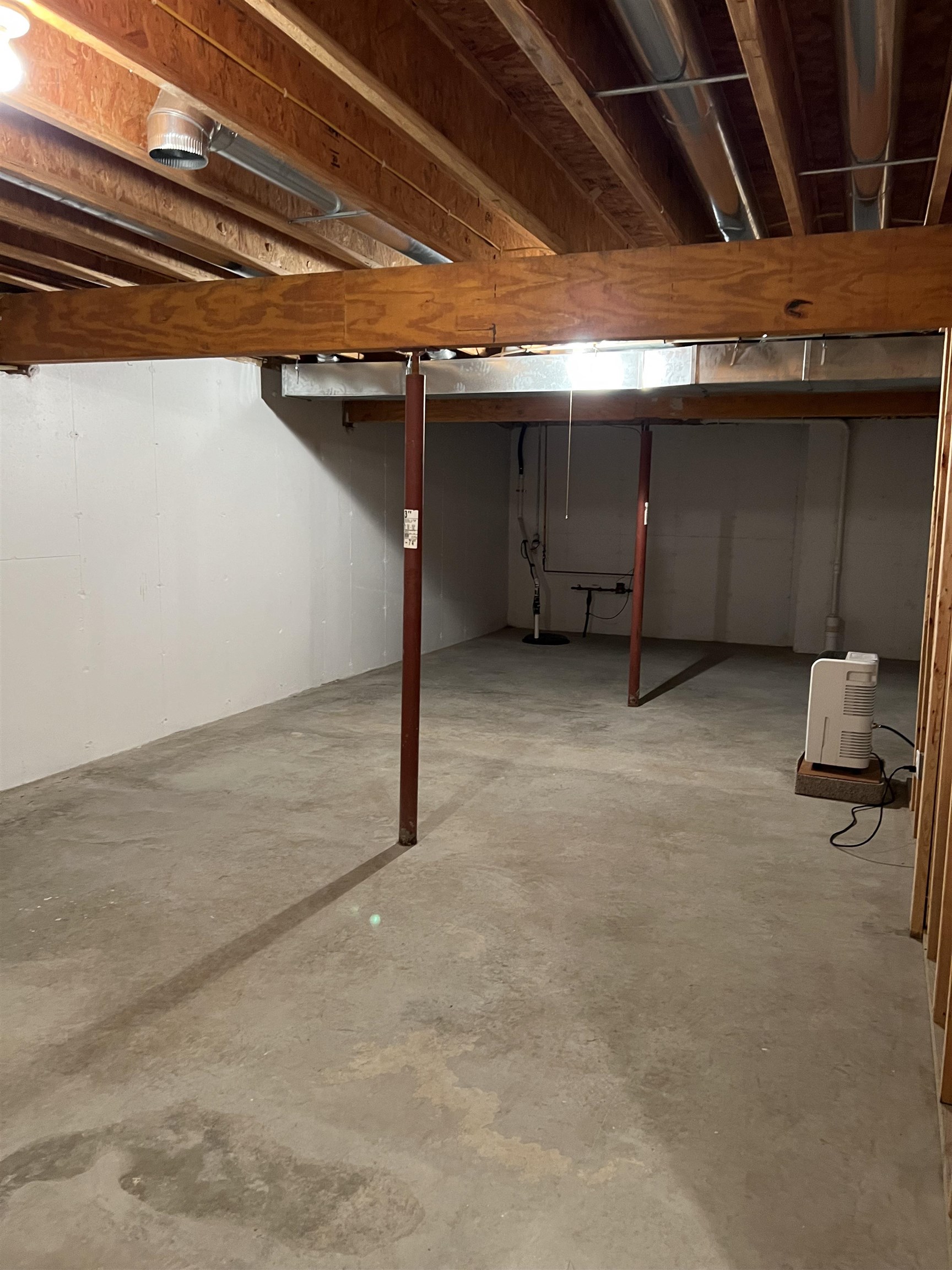1917 Comanche Court Freeport, IL 61032 - Photo 25 of 25 a view of a room with wooden roof