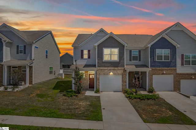 $250,000 | 432 Bee Cv Way, Pendleton, SC 29670