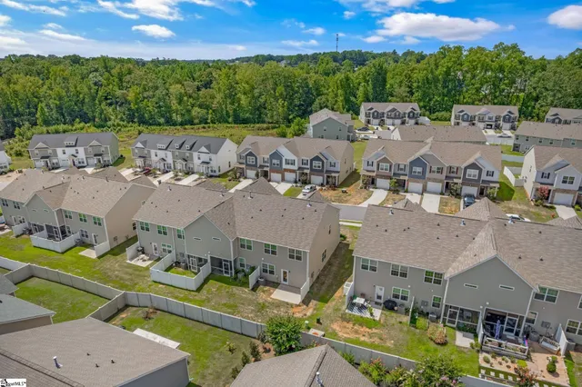 $250,000 | 432 Bee Cv Way, Pendleton, SC 29670