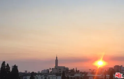 $1,399,000 | 1838 Westholme Avenue, Unit PH3, Los Angeles, CA 90025