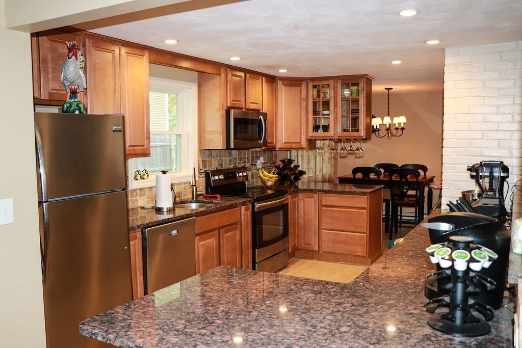 68 Loud Road Holbrook, MA 02343 - Photo 3 of 21 Gallery Image 3